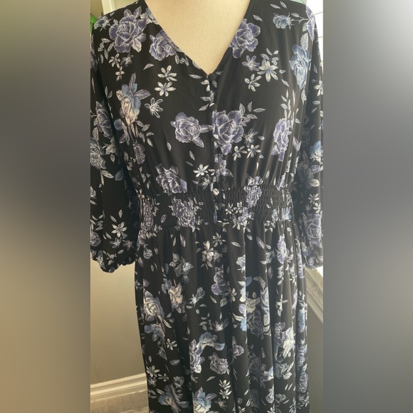 City Chic Women's Apparel‎ Women's City Chic Plus Size Maxi Lyra - Picture 3 of 8